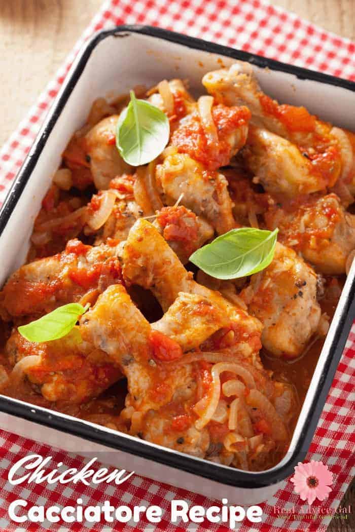 Slow Cooker Chicken Cacciatore Recipe. A super tasty and easy version of the classic Italian dish that we all love