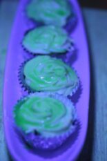 How to make glowing cupcakes