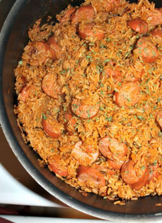 A super easy to make One Pot Jambalaya With Turkey Sausage Recipe. Delicious and flavorful with creole seasoning, paprika, chicken broth, crushed tomatoes and more.