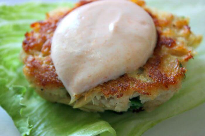 Tasty low calorie tuna cakes recipe with green onions, bread crumbs, old bay seasoning and egg whites. Serve with lettuce wrap.