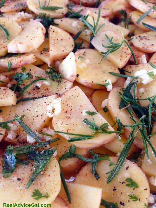 Oven Roasted Potatoes with Rosemary & Thyme 