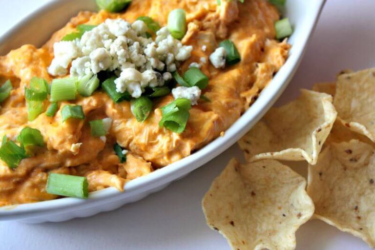 Easy Buffalo Chicken Dip Recipe