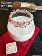 Chocolate Peppermint Holiday Cocktail Recipe for Adults