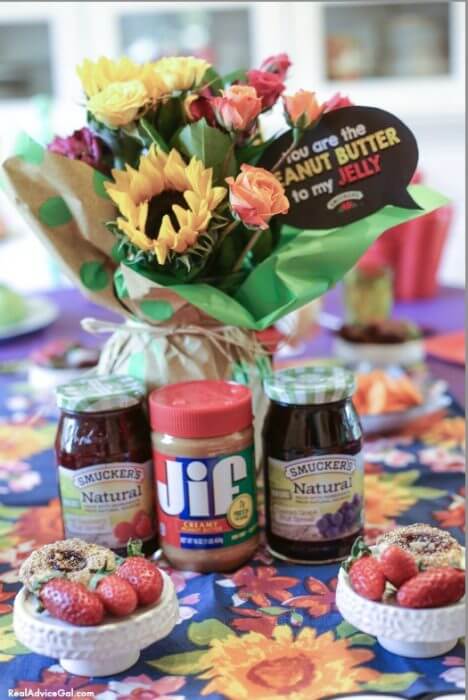 Time for a delicious PB&J kids party!