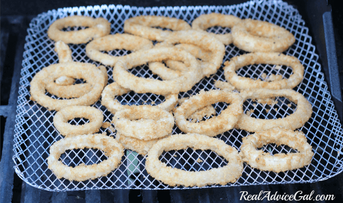 How to make onion rings on the grill