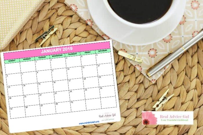 Read these tips on how to use a calendar to save money. We have free printable 2019 calendar, weekly budget calendar and monthly budget calendar all for Free for you to print.