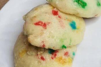 Kids will love this Low Calorie Funfetti Cookies Recipe