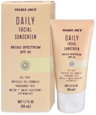 Trader Joes Daily Facial Sunscreen Broad Spectrum SPF 40